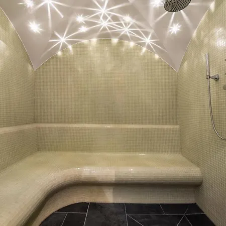 Chalet De Classe Royale Au Coeur De * Courchevel